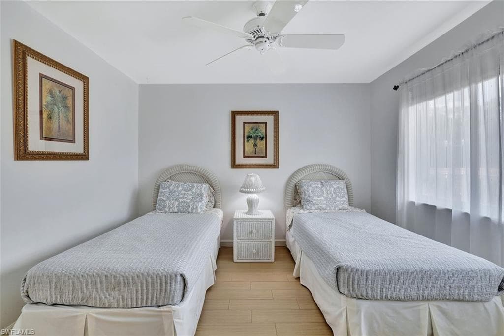 2420 Hidden Lake DR # 1008, NAPLES FL 34112-16