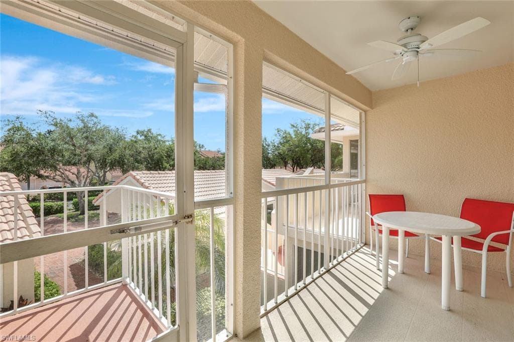 2420 Hidden Lake DR # 1008, NAPLES FL 34112-21