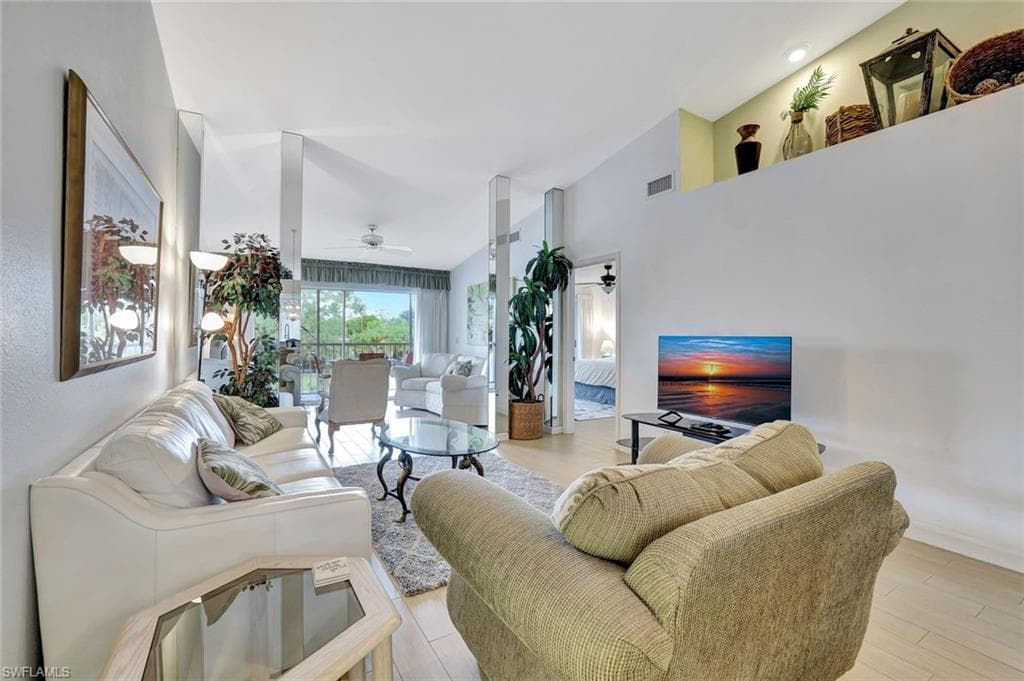 2420 Hidden Lake DR # 1008, NAPLES FL 34112-2