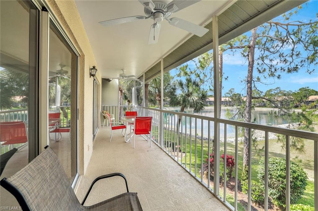 2420 Hidden Lake DR # 1008, NAPLES FL 34112-19