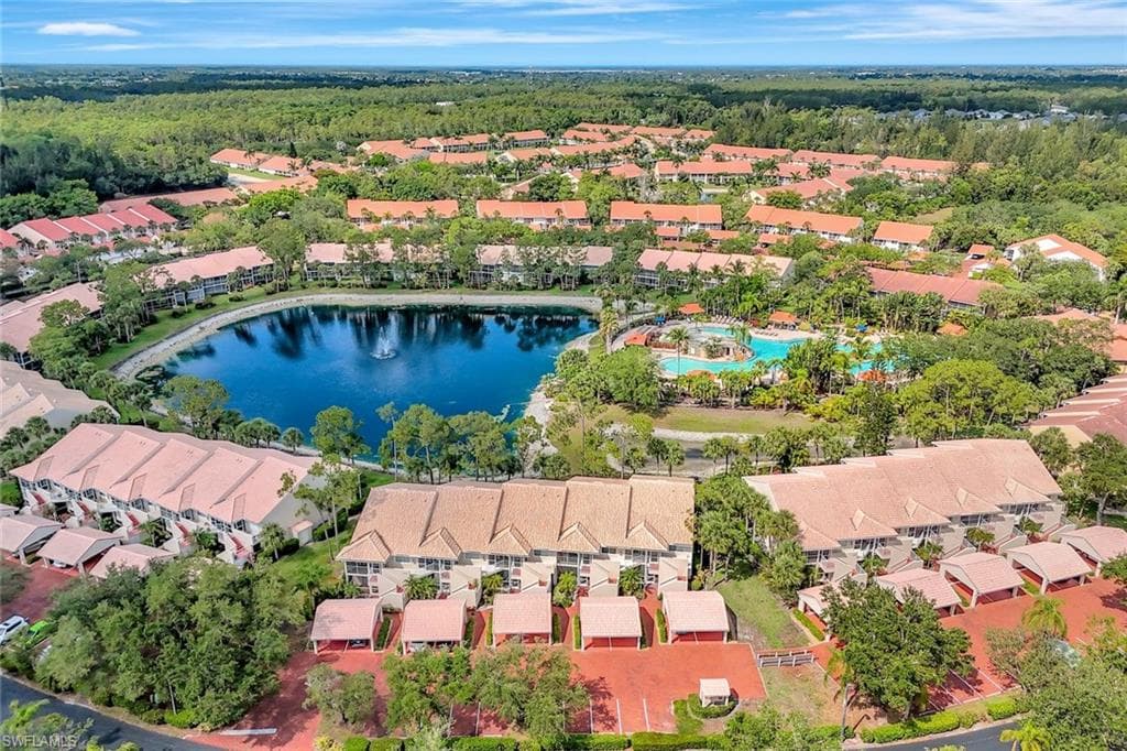 2420 Hidden Lake DR # 1008, NAPLES FL 34112-33