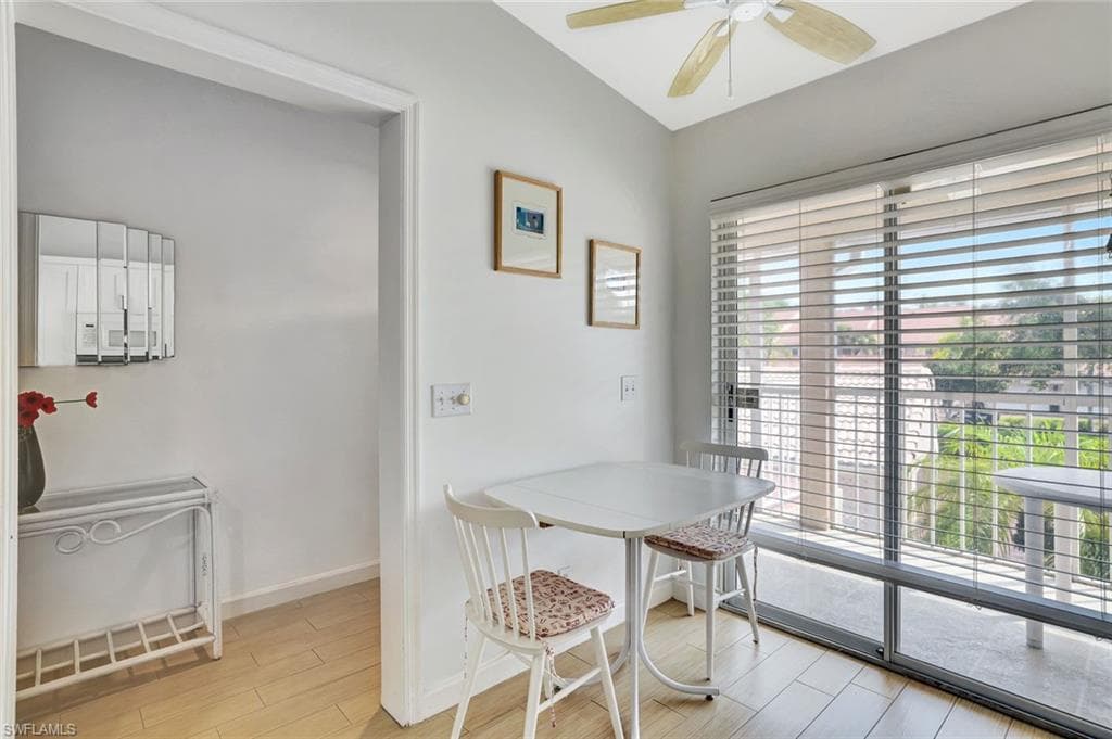 2420 Hidden Lake DR # 1008, NAPLES FL 34112-9