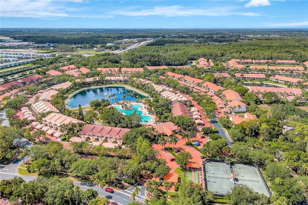 2420 Hidden Lake DR # 1008, NAPLES FL 34112-28