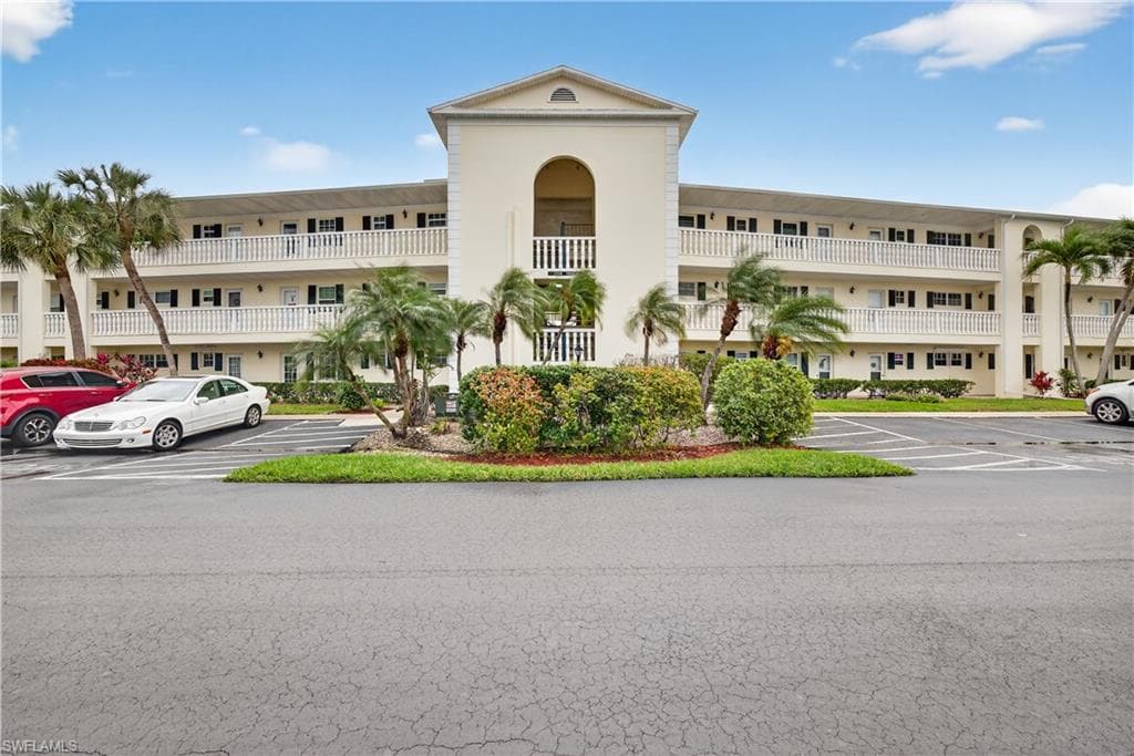 13511 Stratford Place CIR # 305, FORT MYERS FL 33919-35