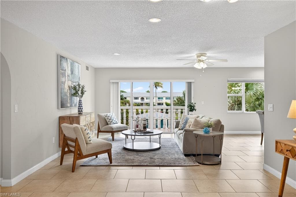 13511 Stratford Place CIR # 305, FORT MYERS FL 33919-4
