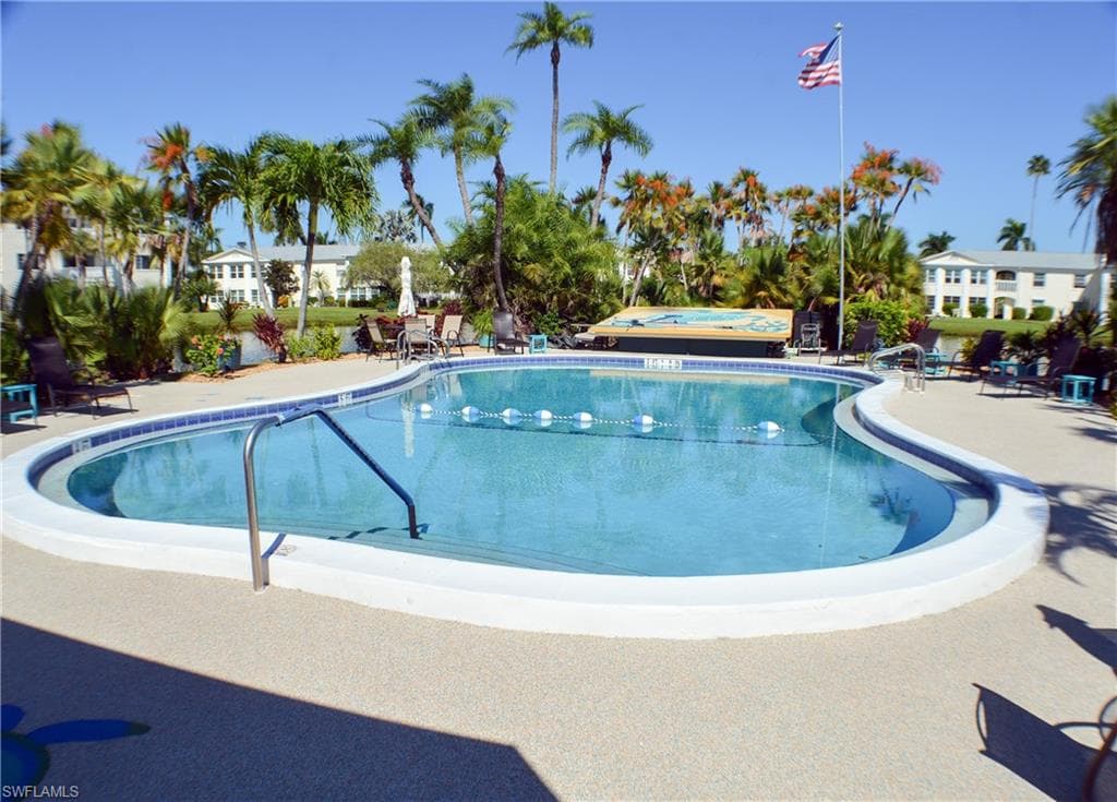 13511 Stratford Place CIR # 305, FORT MYERS FL 33919-43