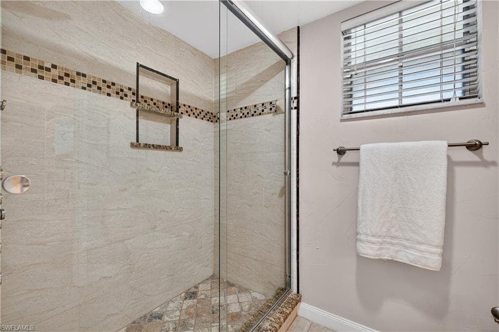 13511 Stratford Place CIR # 305, FORT MYERS FL 33919-28