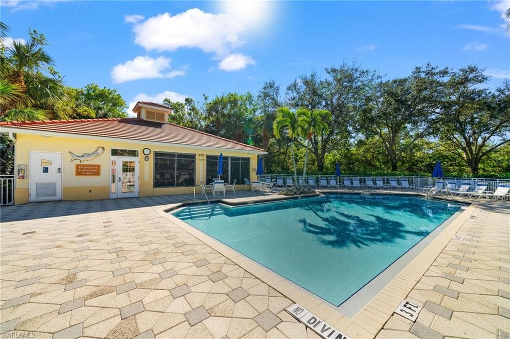 784 Carrick Bend CIR # 103, NAPLES FL 34110-42
