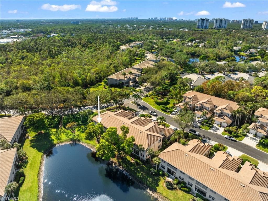 784 Carrick Bend CIR # 103, NAPLES FL 34110-47
