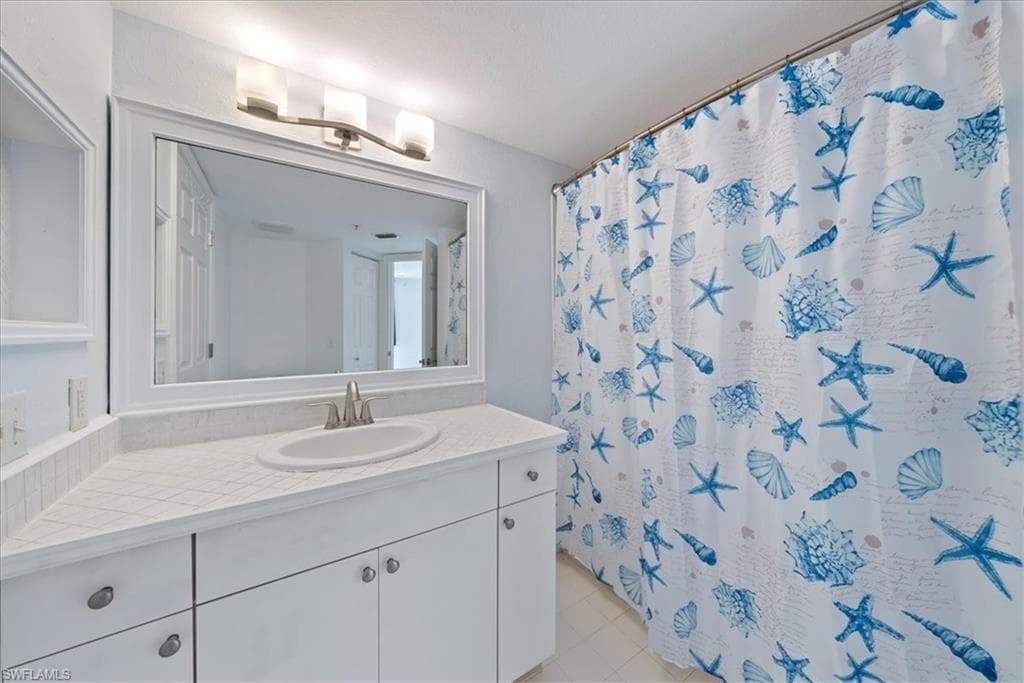 8754 River Homes LN # 8302, BONITA SPRINGS FL 34135-10