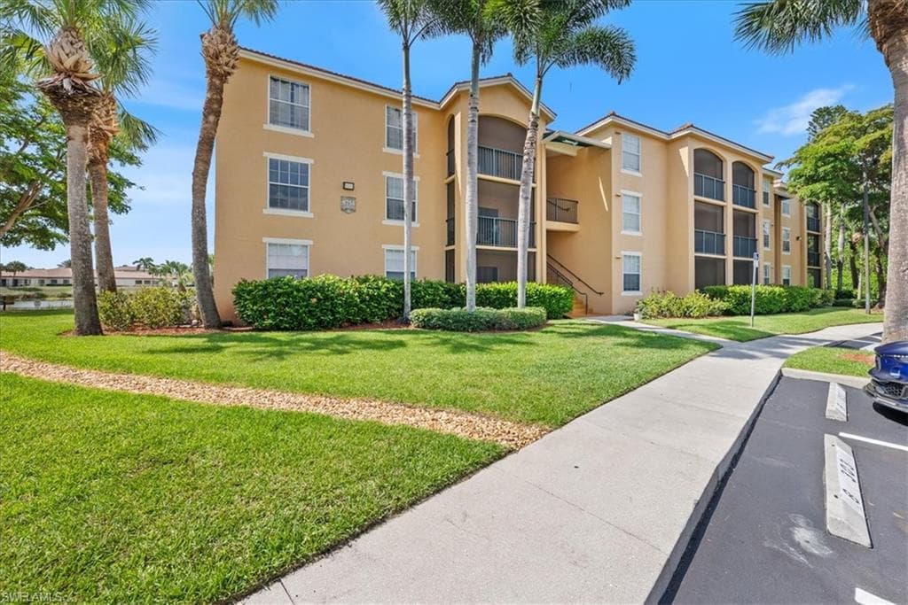 8754 River Homes LN # 8302, BONITA SPRINGS FL 34135-20