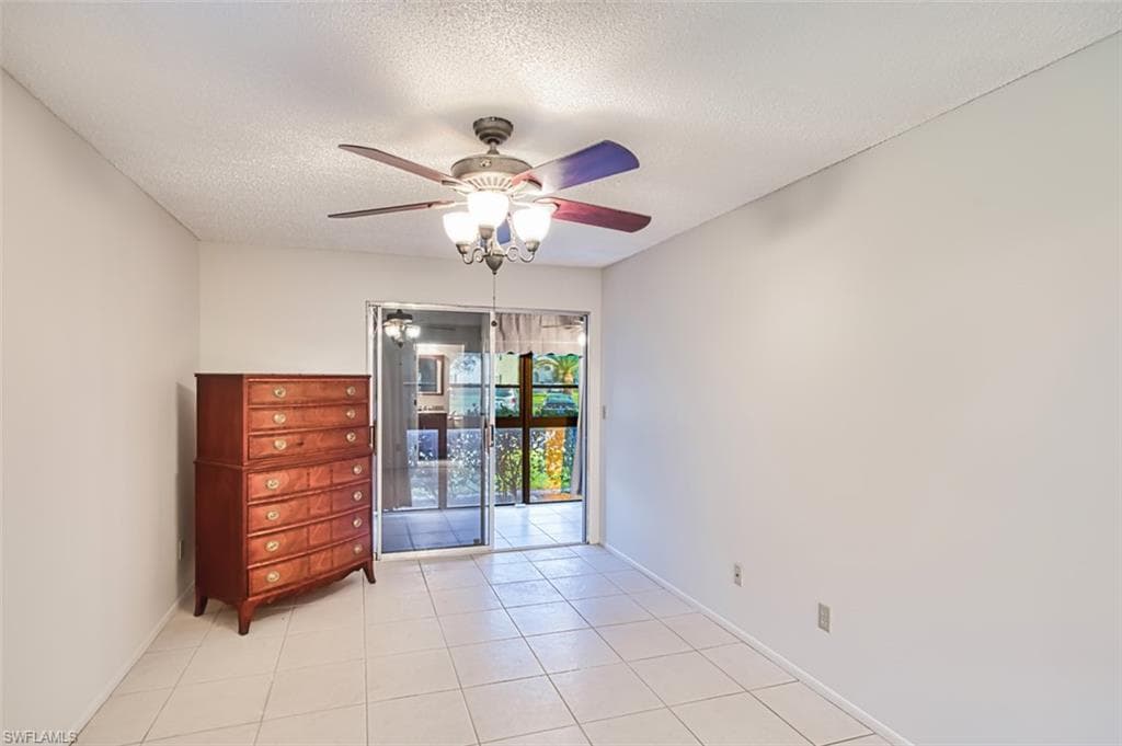 8061 S Woods CIR # 4, FORT MYERS FL 33919-18