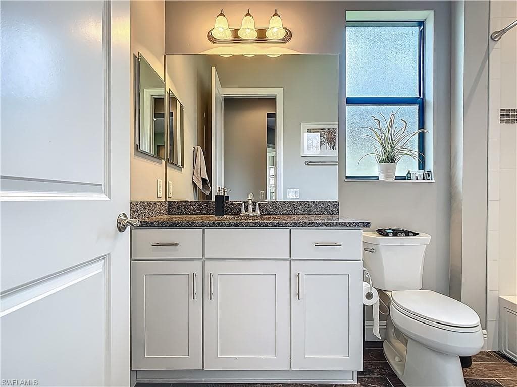 4524 Tamarind WAY, NAPLES FL 34119-26