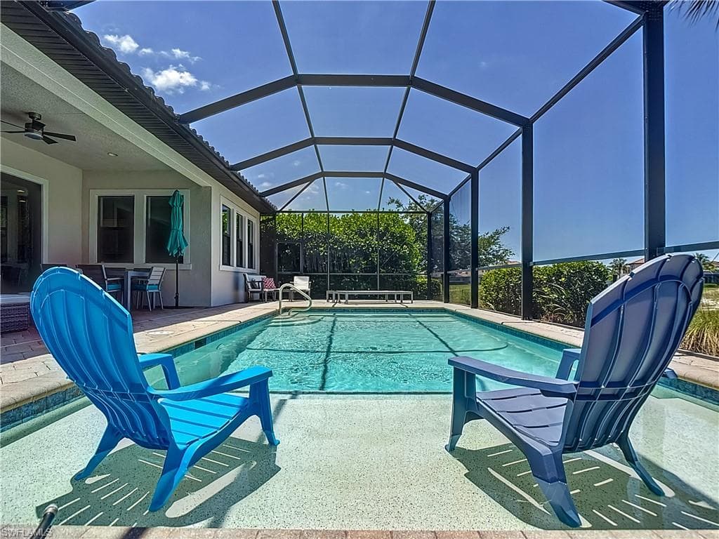 4524 Tamarind WAY, NAPLES FL 34119-41