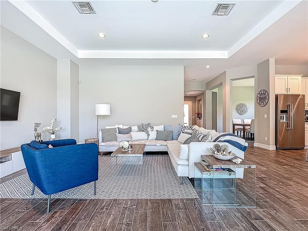 4524 Tamarind WAY, NAPLES FL 34119-8