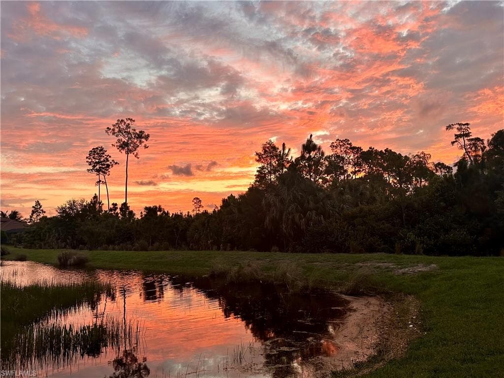 4524 Tamarind WAY, NAPLES FL 34119-48