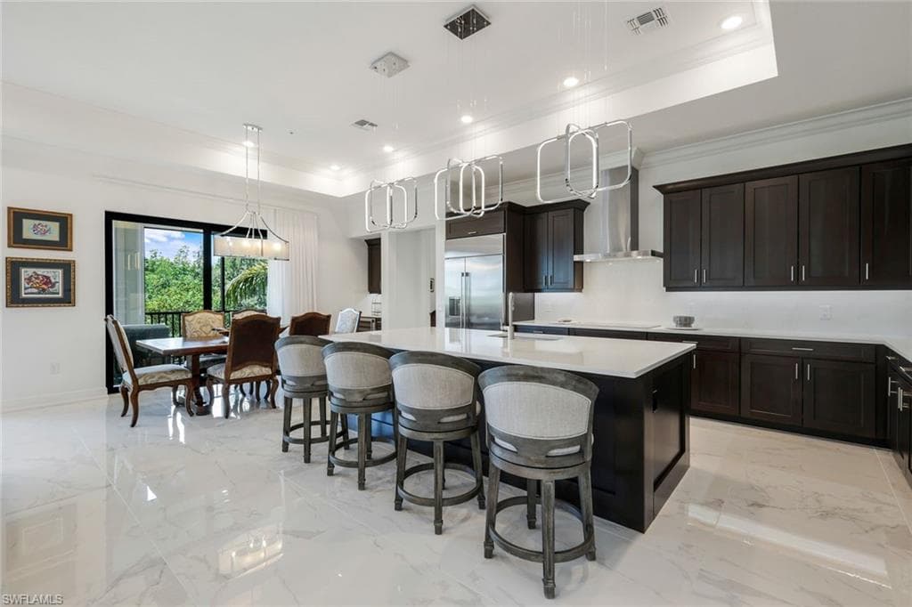 2488 Breakwater WAY # 201, NAPLES FL 34112-1