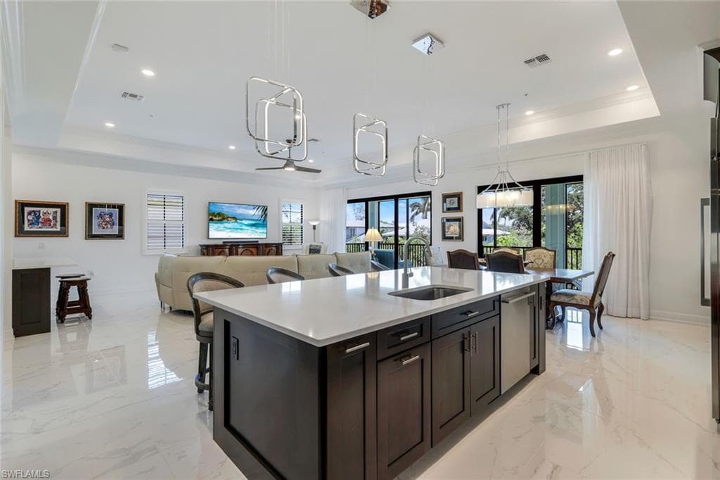 2488 Breakwater WAY # 201, NAPLES FL 34112-6