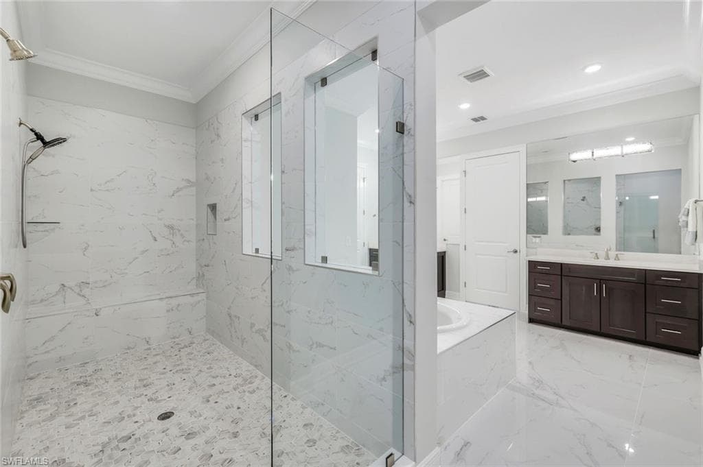 2488 Breakwater WAY # 201, NAPLES FL 34112-17