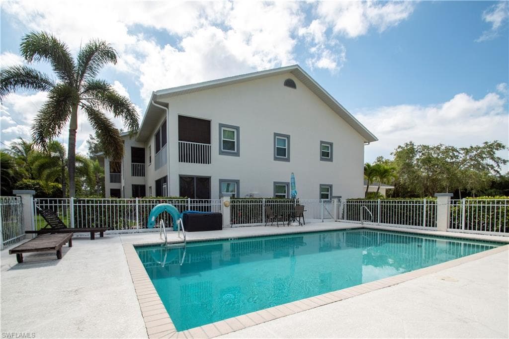615 Rose Garden RD # 10, CAPE CORAL FL 33914-22
