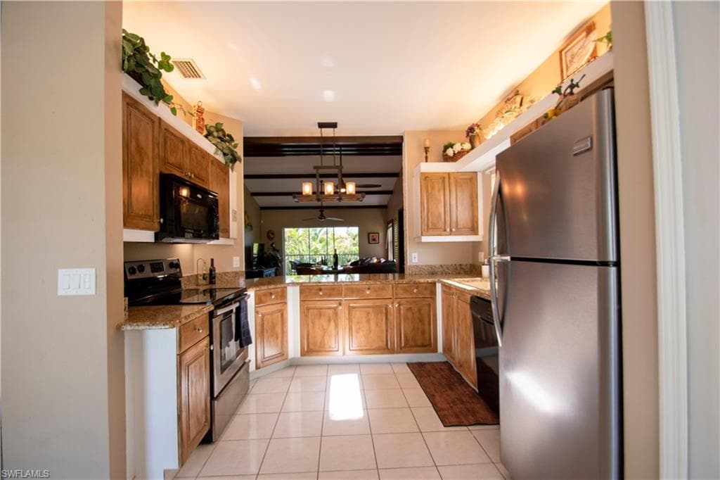 615 Rose Garden RD # 10, CAPE CORAL FL 33914-7