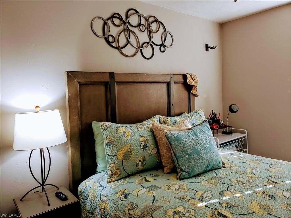 6 Aztec Lily LN, LEHIGH ACRES FL 33936-12