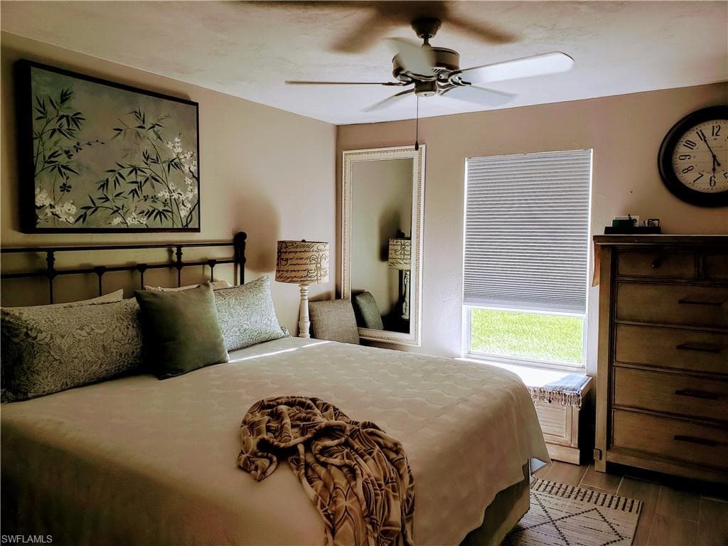 6 Aztec Lily LN, LEHIGH ACRES FL 33936-9