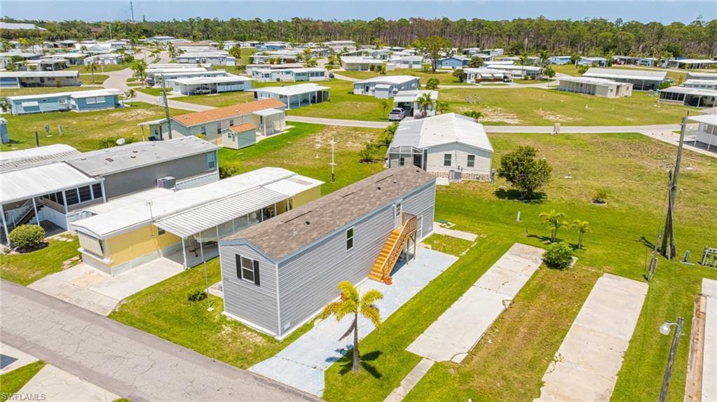 20751 Garden DR, ESTERO FL 33928-26