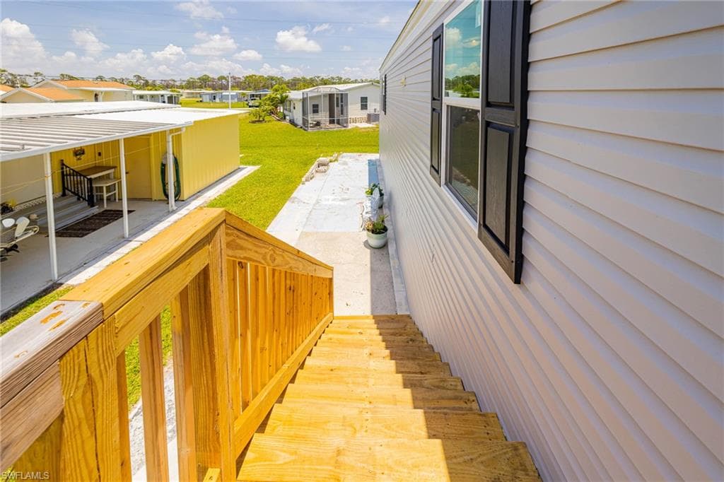 20751 Garden DR, ESTERO FL 33928-21