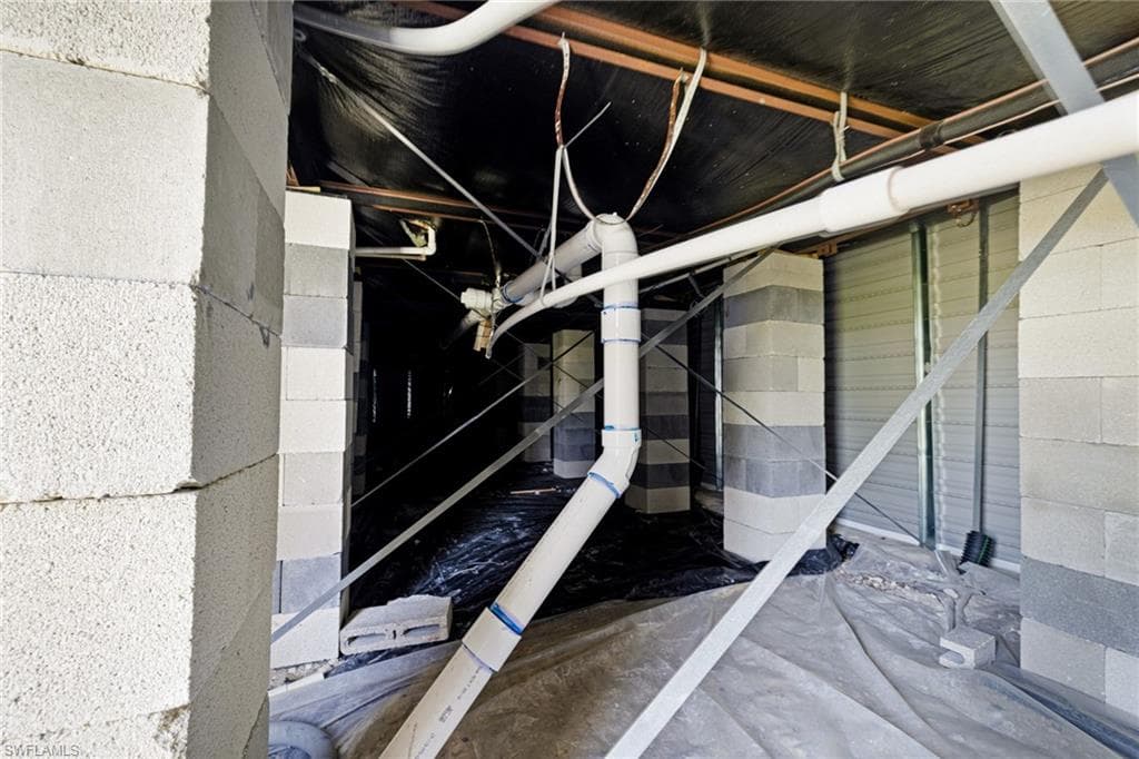 20751 Garden DR, ESTERO FL 33928-19