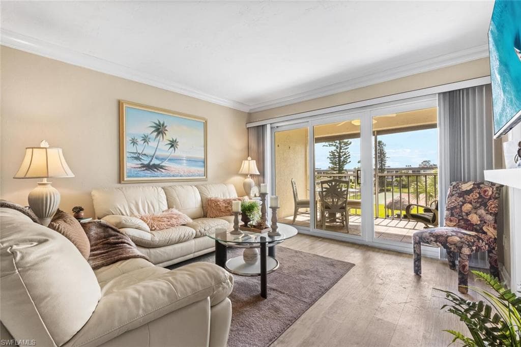 1004 Manatee RD # H306, NAPLES FL 34114-12