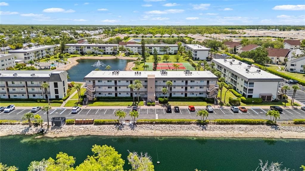 1004 Manatee RD # H306, NAPLES FL 34114-31