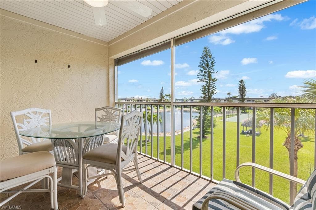 1004 Manatee RD # H306, NAPLES FL 34114-23