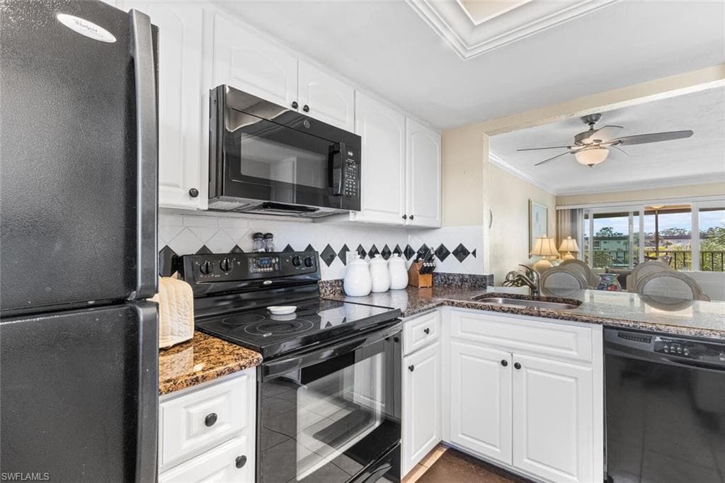 1004 Manatee RD # H306, NAPLES FL 34114-10