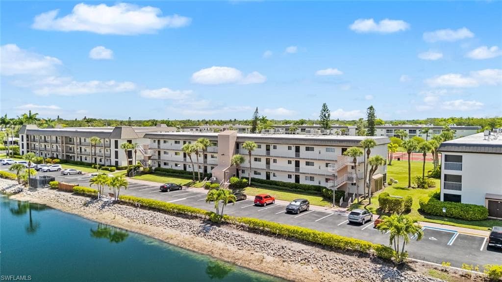 1004 Manatee RD # H306, NAPLES FL 34114-30