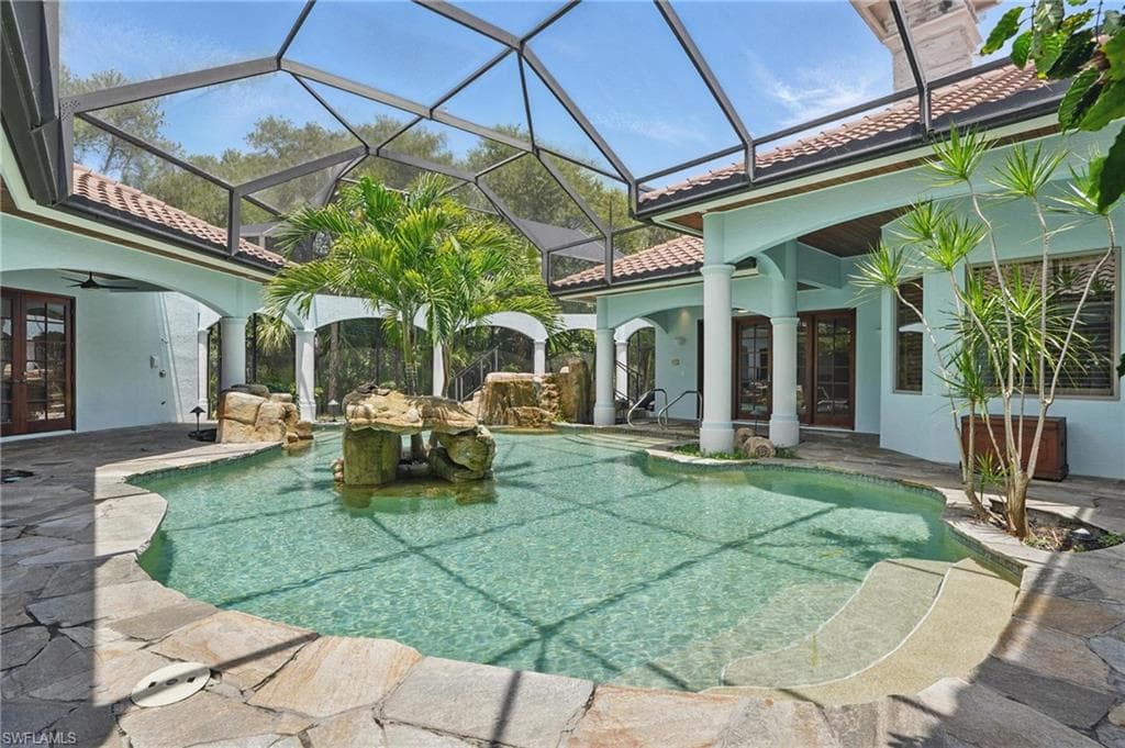 12291 Colliers Reserve DR, NAPLES FL 34110-1