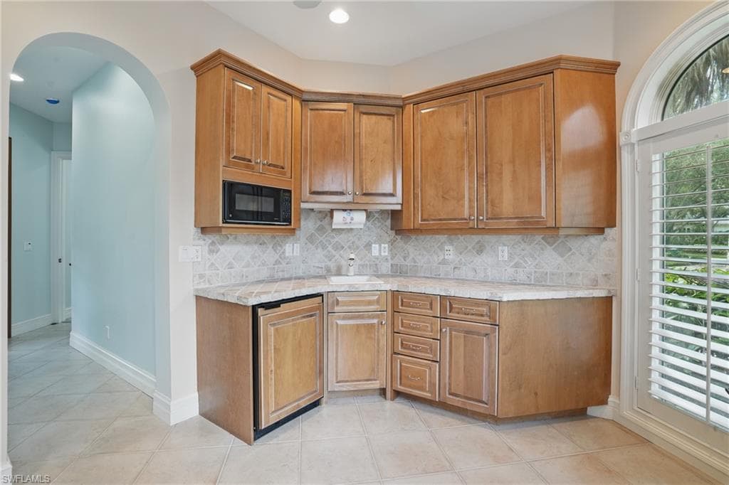 12291 Colliers Reserve DR, NAPLES FL 34110-42