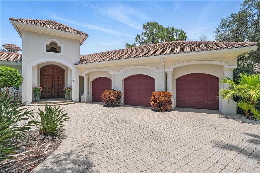 12291 Colliers Reserve DR, NAPLES FL 34110-13