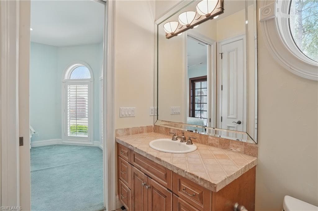 12291 Colliers Reserve DR, NAPLES FL 34110-40