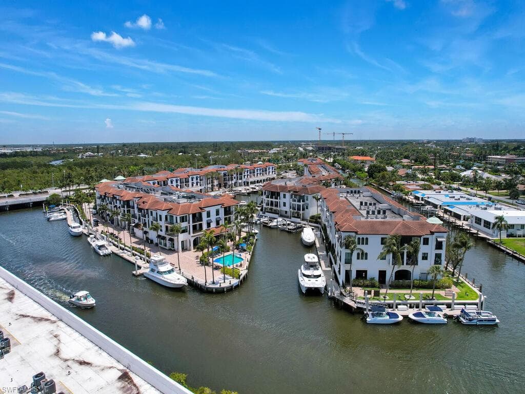 1490 5th AVE S # 200A, NAPLES FL 34102-31