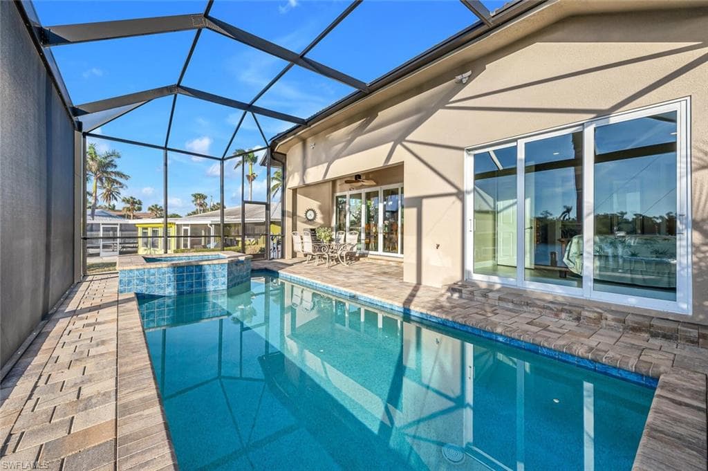 3254 Lakeview DR, NAPLES FL 34112-18