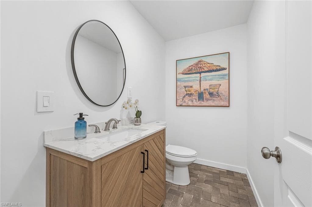 2736 Gulfview DR, NAPLES FL 34112-22