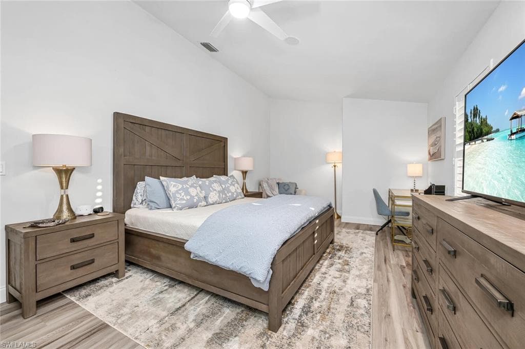 2736 Gulfview DR, NAPLES FL 34112-12