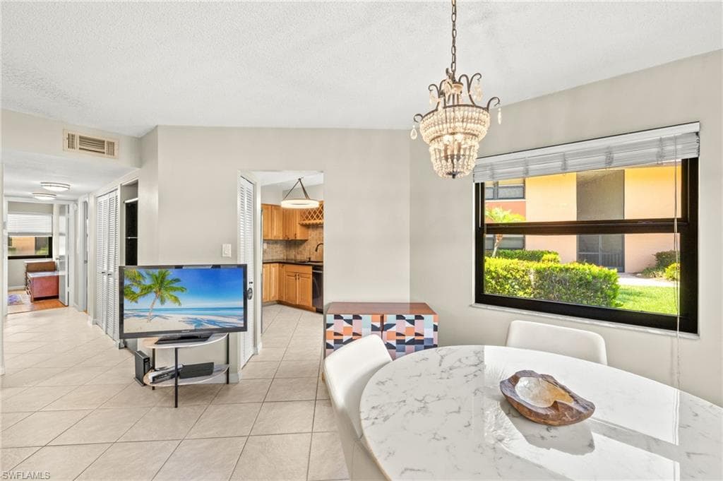 1512 Mainsail DR # 10, NAPLES FL 34114-9