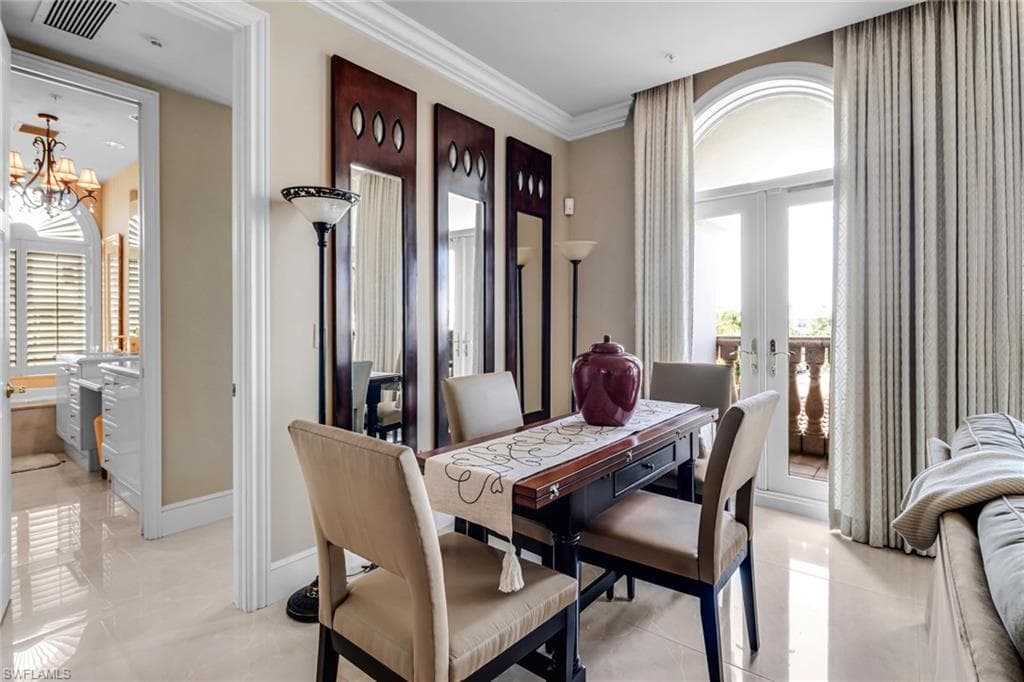 900 5th AVE S # 302, NAPLES FL 34102-2