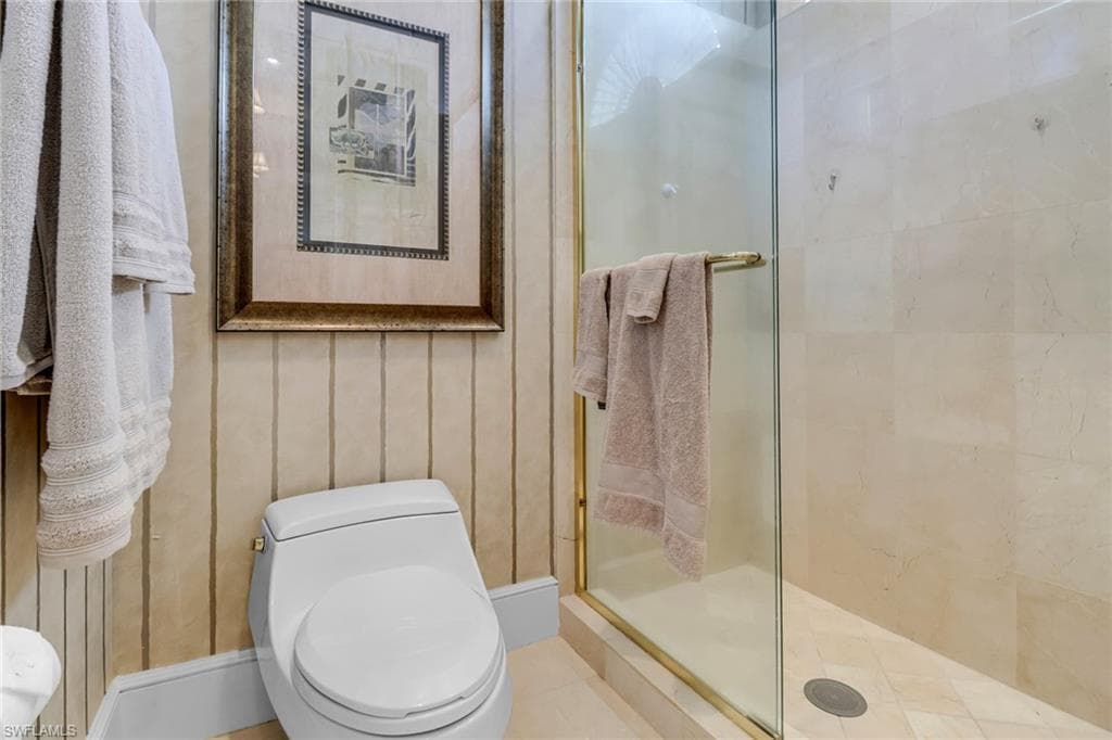 900 5th AVE S # 302, NAPLES FL 34102-17