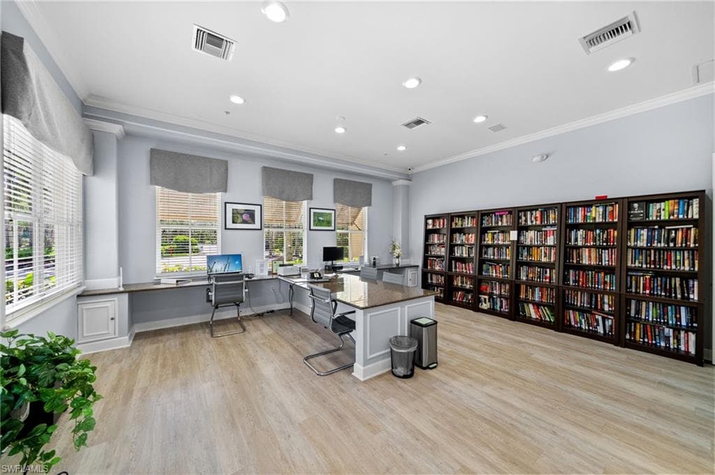 1630 Tarpon Bay DR S # 102, NAPLES FL 34119-45