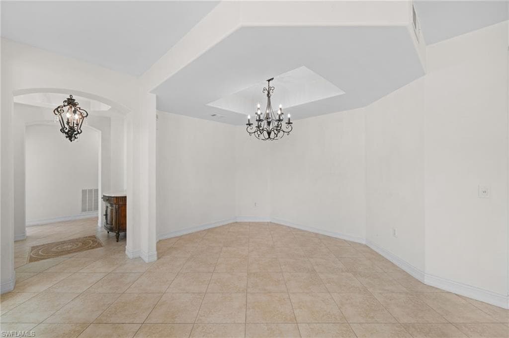 1630 Tarpon Bay DR S # 102, NAPLES FL 34119-11