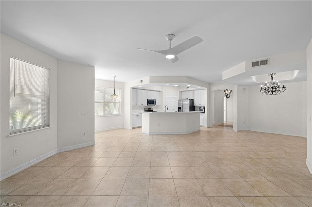 1630 Tarpon Bay DR S # 102, NAPLES FL 34119-9