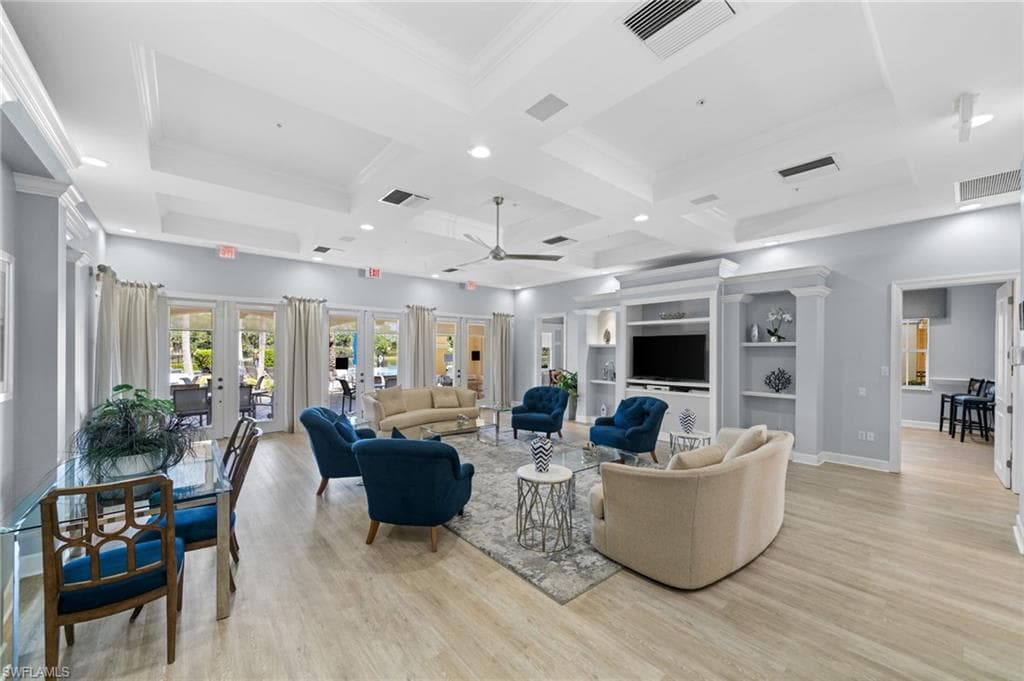 1630 Tarpon Bay DR S # 102, NAPLES FL 34119-43